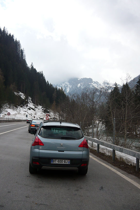 Jakub s hybridem Peugeot 3008 do Nice