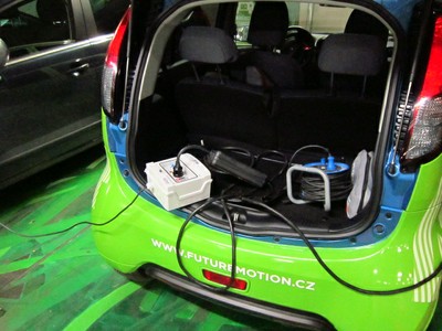 Nabíječku jsme doplnili elektroměrem Schrack Technik